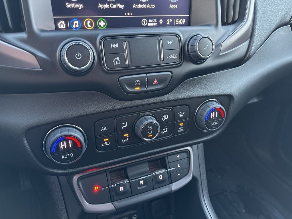 2024 GMC Terrain AWD AT4