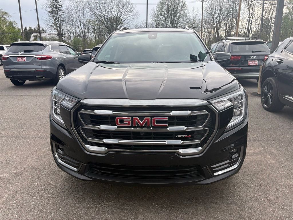 2022 GMC Terrain AWD AT4