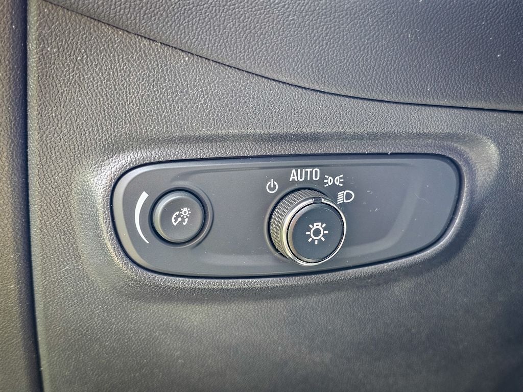 2020 Chevrolet Equinox FWD LS