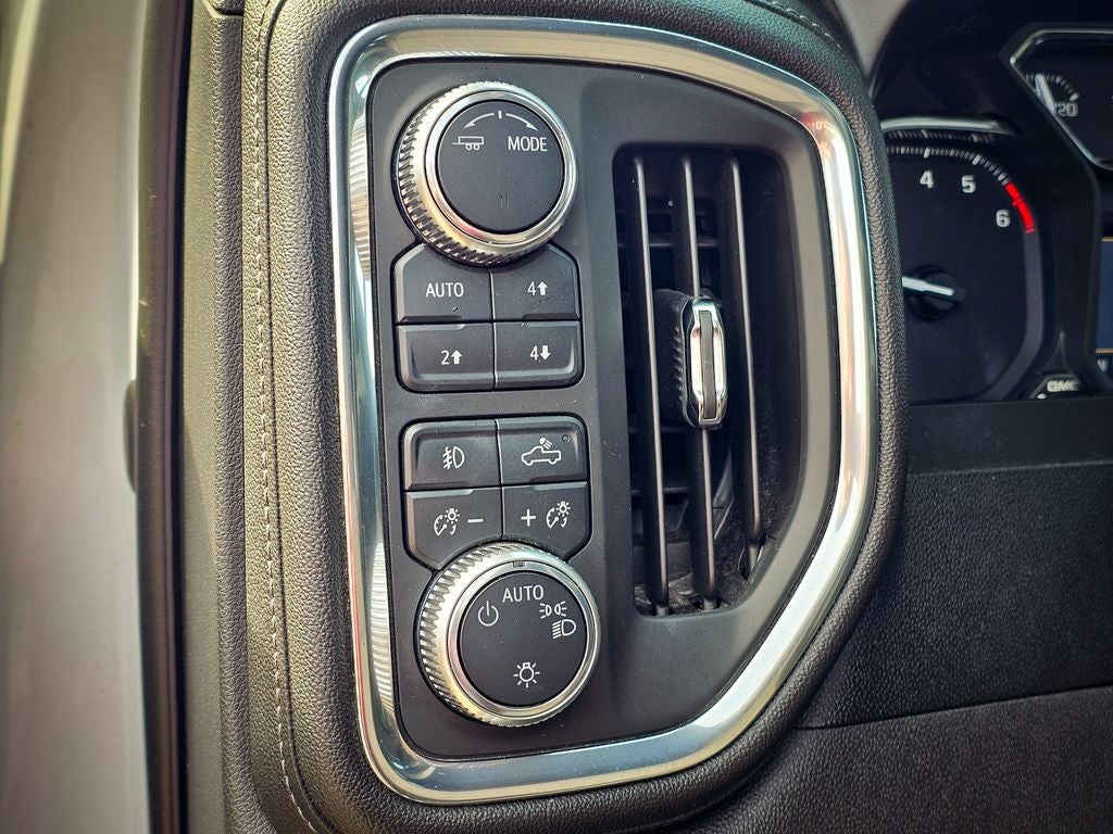 2020 GMC Sierra 1500 4WD Crew Cab Short Box Elevation