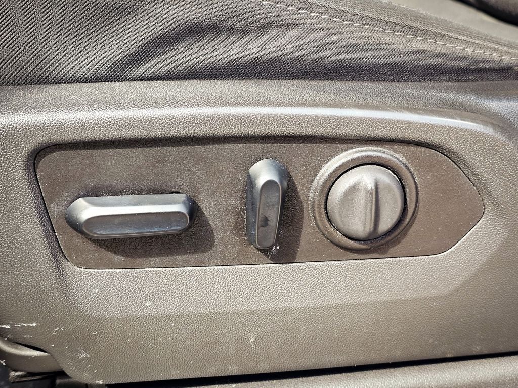 2020 GMC Sierra 1500 4WD Crew Cab Short Box Elevation