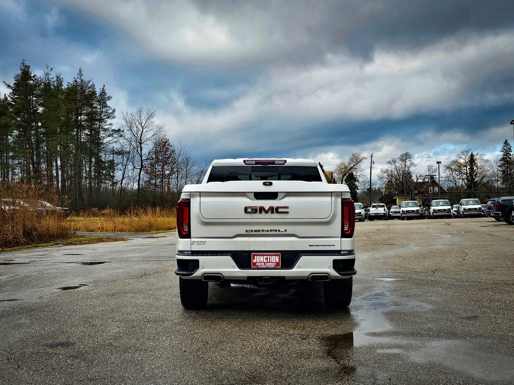 2021 GMC Sierra 1500 4WD Crew Cab Short Box Denali