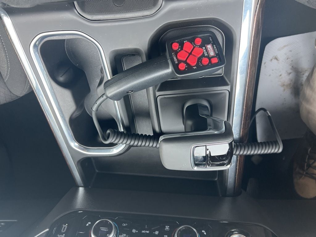 2023 GMC Sierra 1500 4WD Crew Cab Short Box Elevation with 3SB