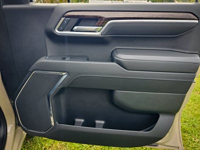 2023 GMC Sierra 1500 4WD Crew Cab Short Box Elevation with 3SB