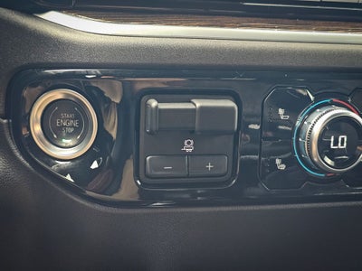 2025 GMC Sierra 1500 4WD Crew Cab Short Box Elevation with 3SB