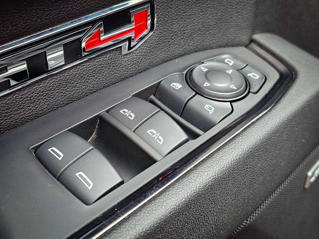 2024 GMC Sierra 1500 4WD Crew Cab Short Box AT4