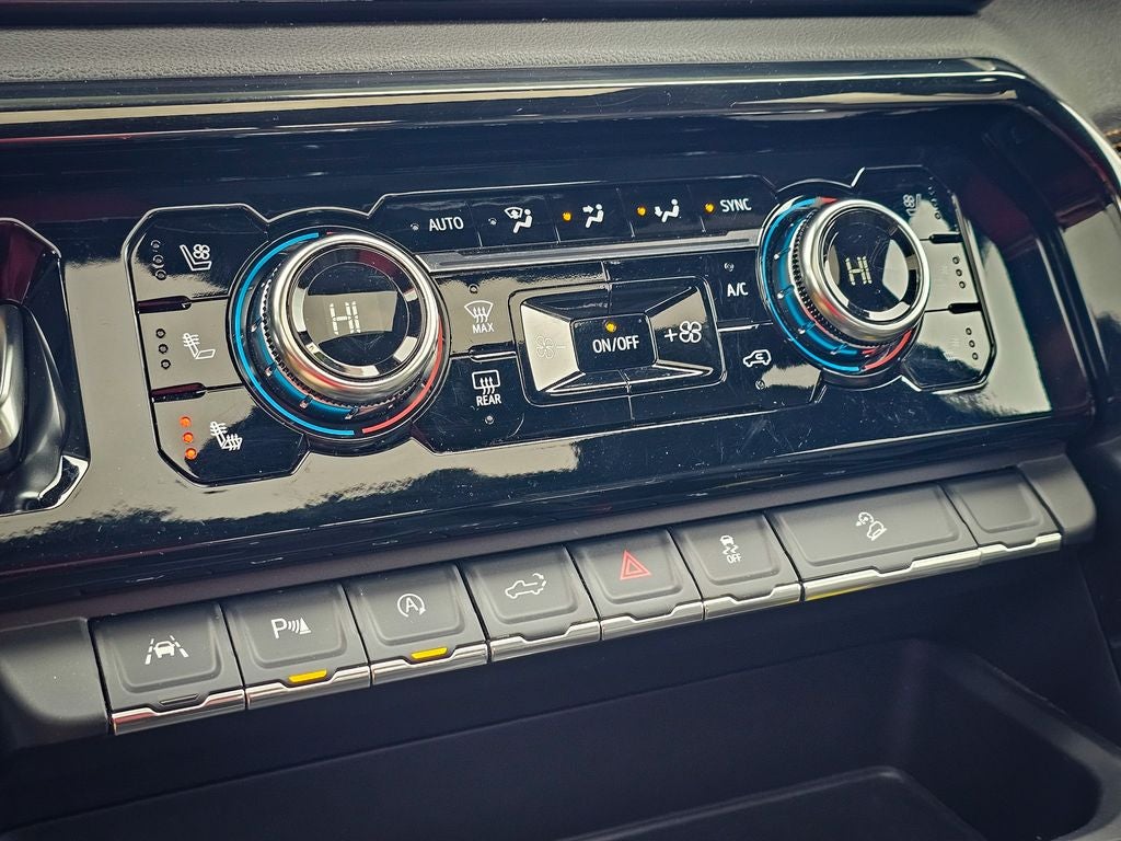 2024 GMC Sierra 1500 4WD Crew Cab Short Box AT4