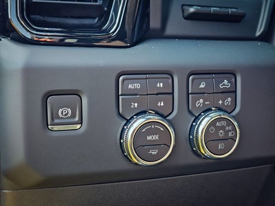 2024 GMC Sierra 1500 4WD Crew Cab Short Box AT4