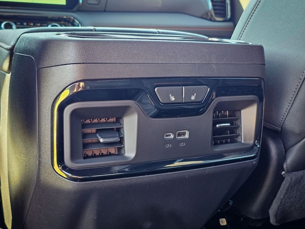 2024 GMC Sierra 1500 4WD Crew Cab Short Box AT4