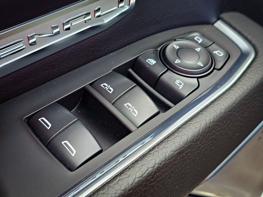 2024 GMC Sierra 1500 4WD Crew Cab Short Box Denali