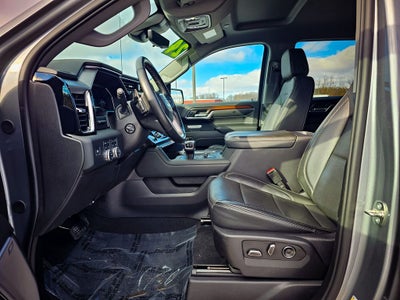 2024 GMC Sierra 1500 4WD Crew Cab Short Box Denali