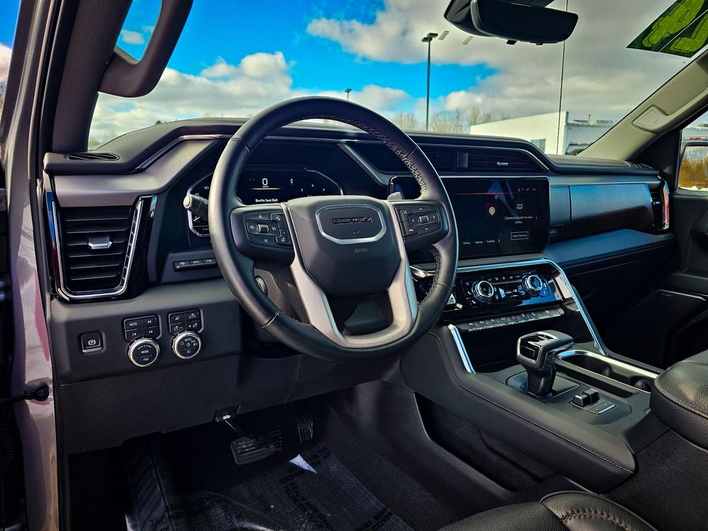 2024 GMC Sierra 1500 4WD Crew Cab Short Box Denali