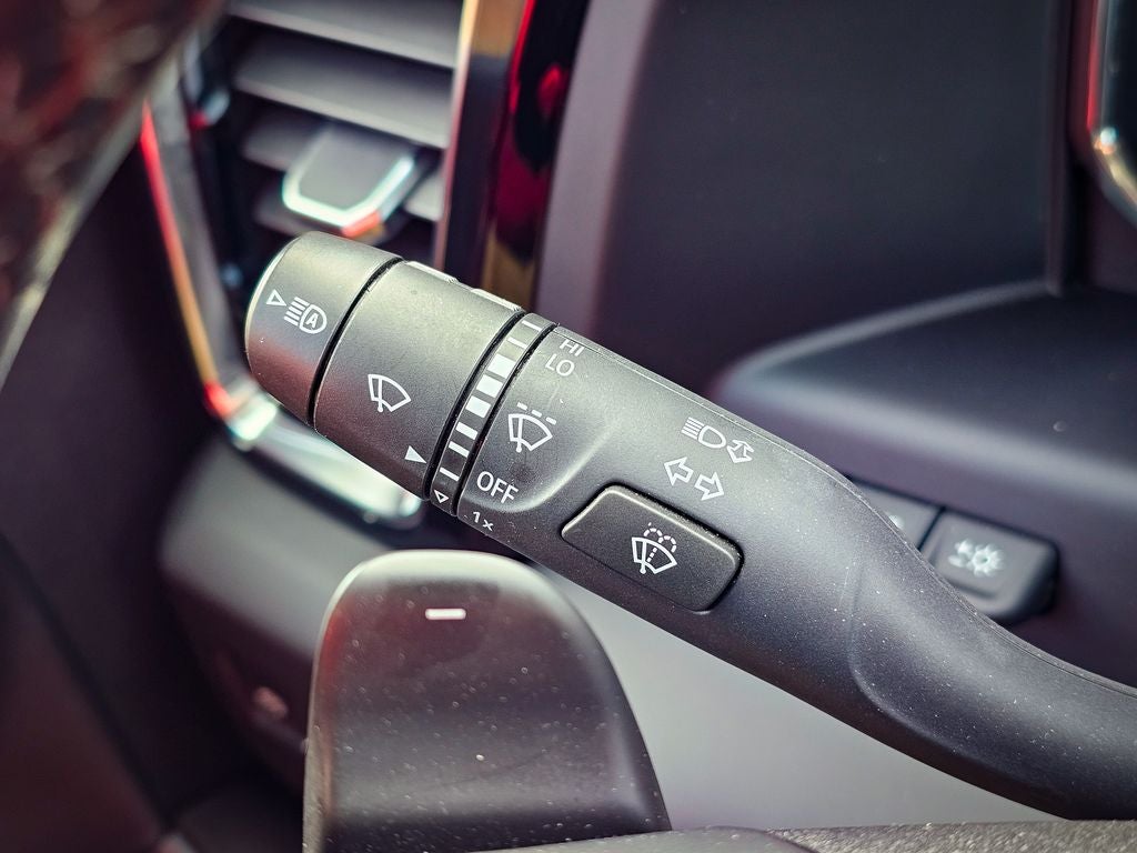 2024 GMC Sierra 1500 4WD Crew Cab Short Box Denali