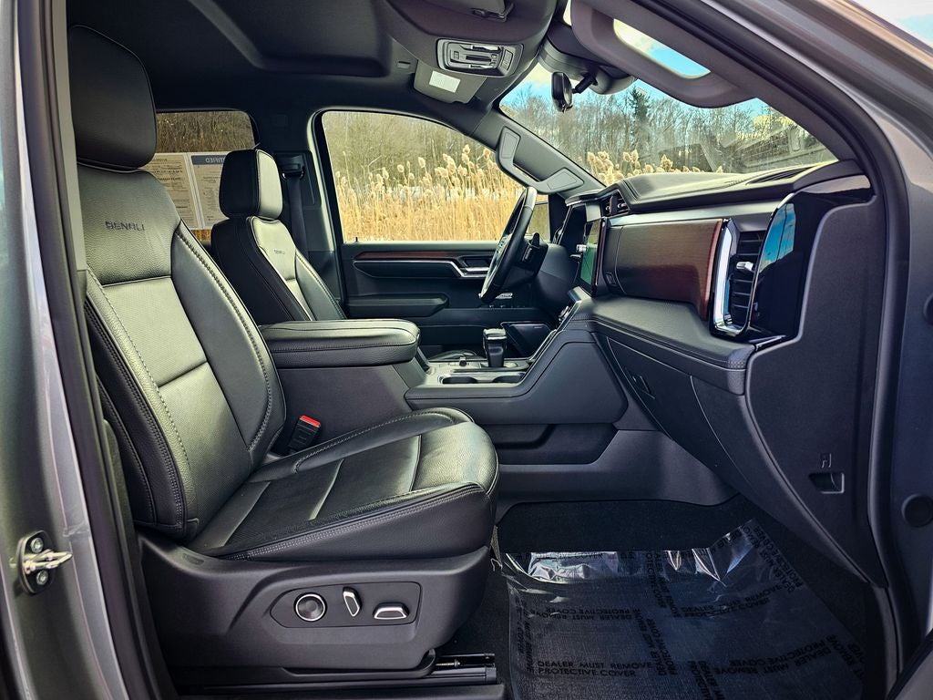 2024 GMC Sierra 1500 4WD Crew Cab Short Box Denali