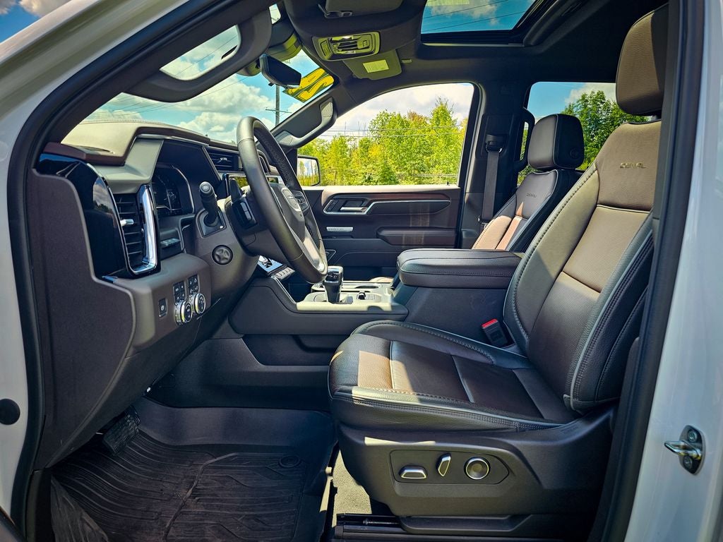 2024 GMC Sierra 1500 4WD Crew Cab Short Box Denali
