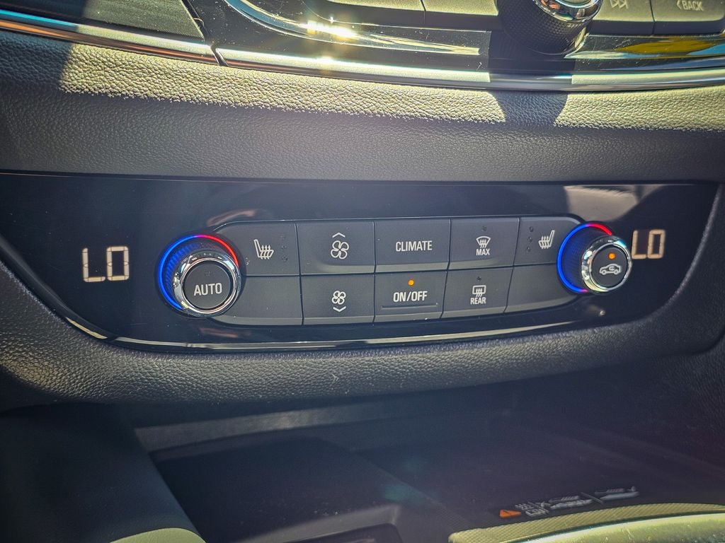 2024 Buick Enclave Essence AWD