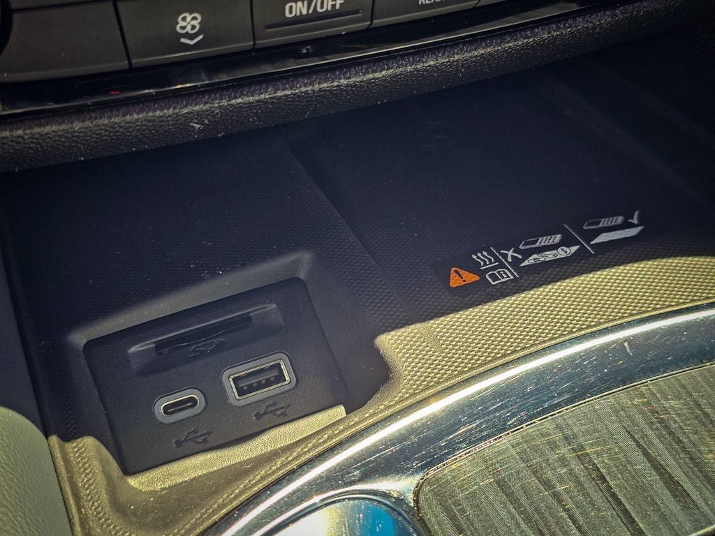 2024 Buick Enclave Essence AWD