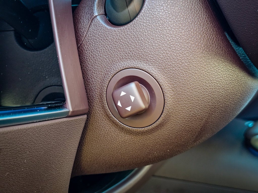 2024 Genesis GV70 2.5T AWD