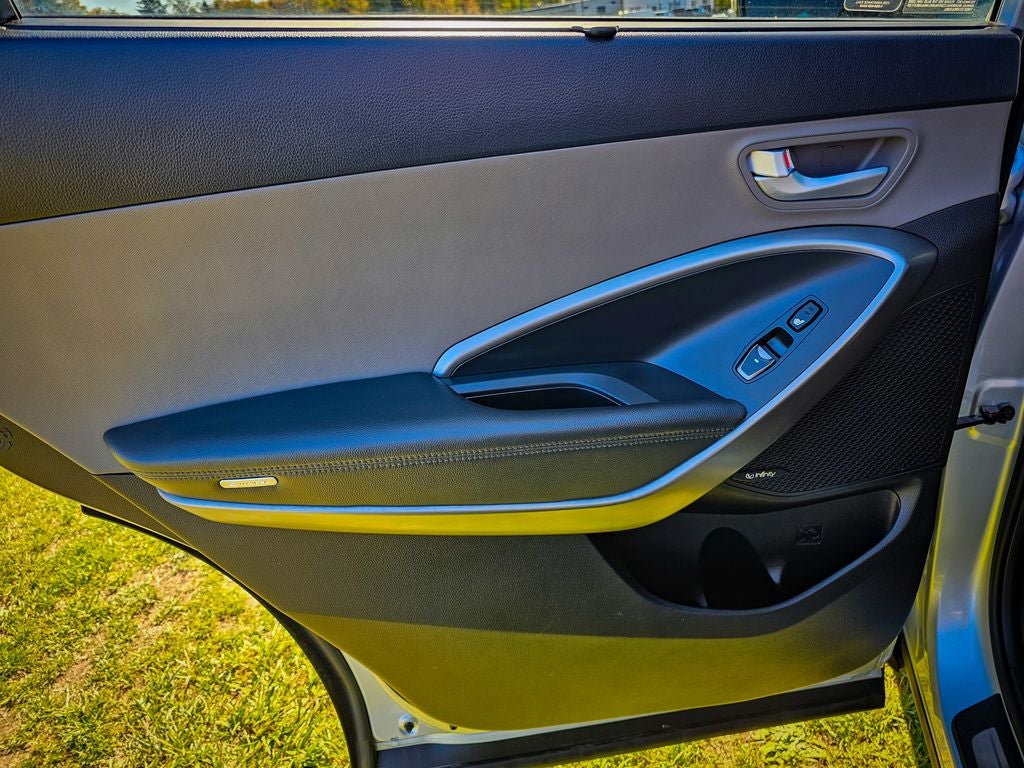 2017 Hyundai Santa Fe SE Ultimate