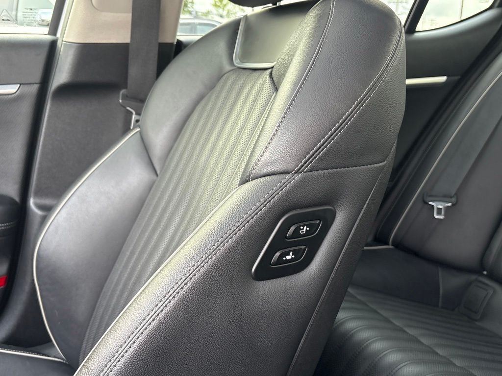 2020 Genesis G70 3.3T AWD