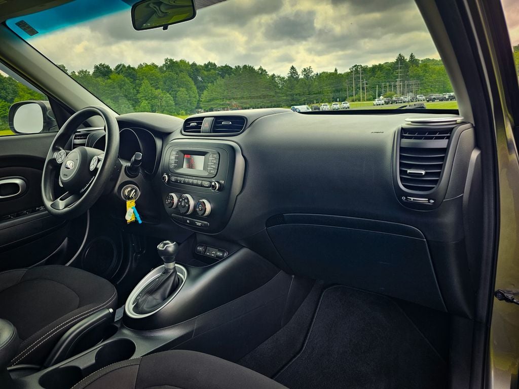 2016 Kia Soul Base