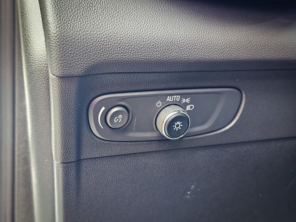 2023 Buick Envision Essence AWD