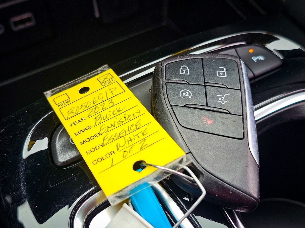 2023 Buick Envision Essence AWD