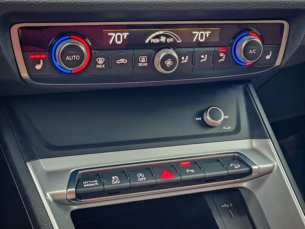 2022 Audi Q3 Premium 45 TFSI S line quattro Tiptronic