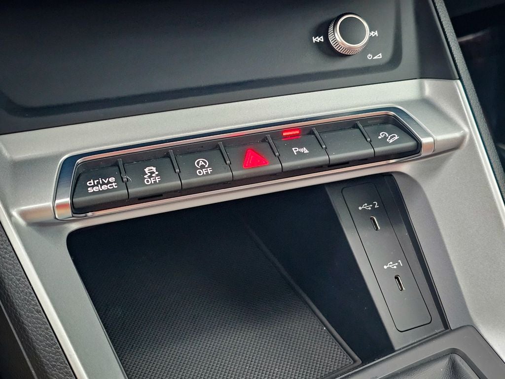 2022 Audi Q3 Premium 45 TFSI S line quattro Tiptronic