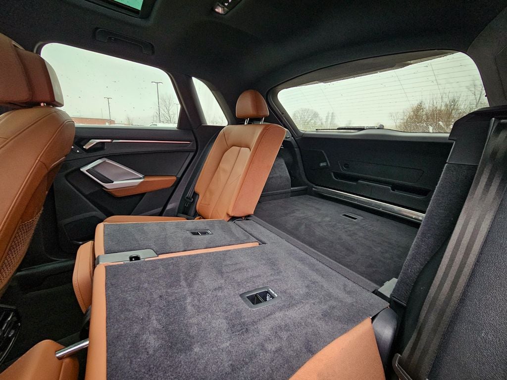 2022 Audi Q3 Premium 45 TFSI S line quattro Tiptronic