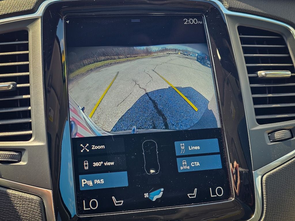 2020 Volvo XC90 T6 Momentum 6 Passenger