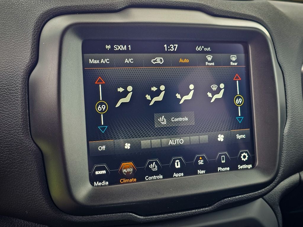 2022 Jeep Renegade Altitude 4x4