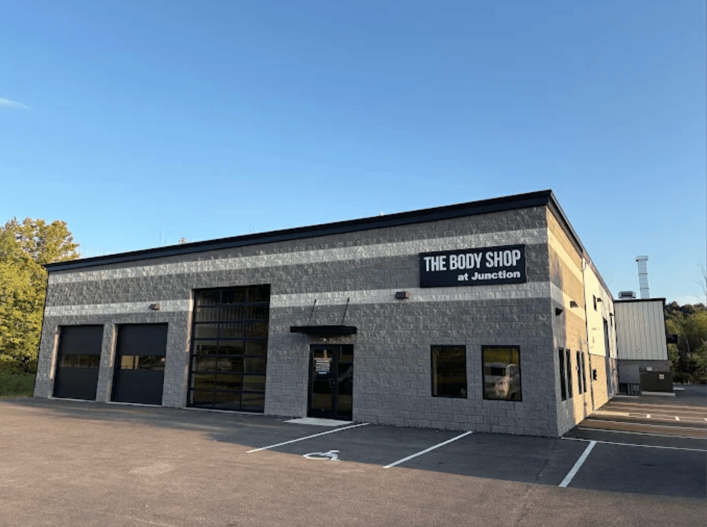 Junction Chardon Ohio body shop